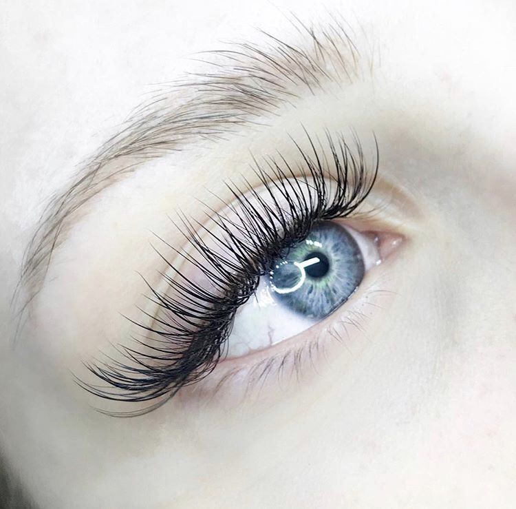 lassische Wimpernverlängerung by BeautyCo Bamberg